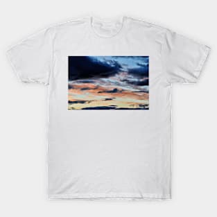 Red sky dusk over Stirlingshire, Scotland T-Shirt